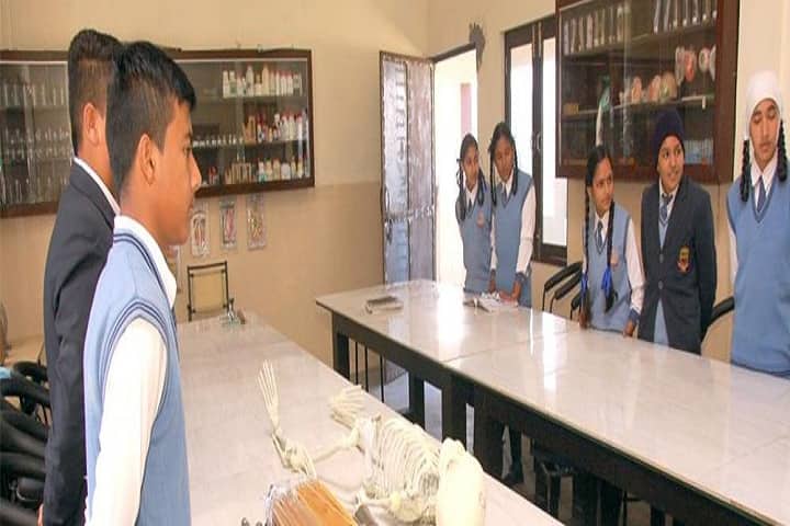Holy Heart School-Chemistry Lab