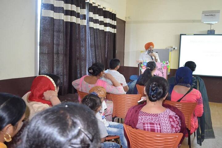 Howard Lane Senior School-Seminar