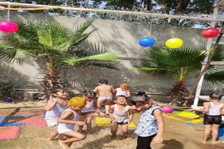J R Millennium School-Picnic