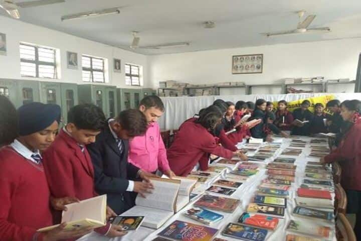 Jawahar Navodaya Vidyalaya-Library