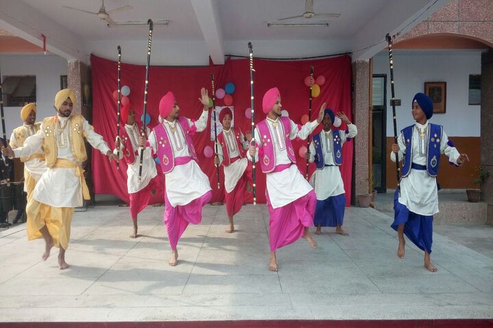 Jawahar Navodaya Vidyalaya-Dance Performs