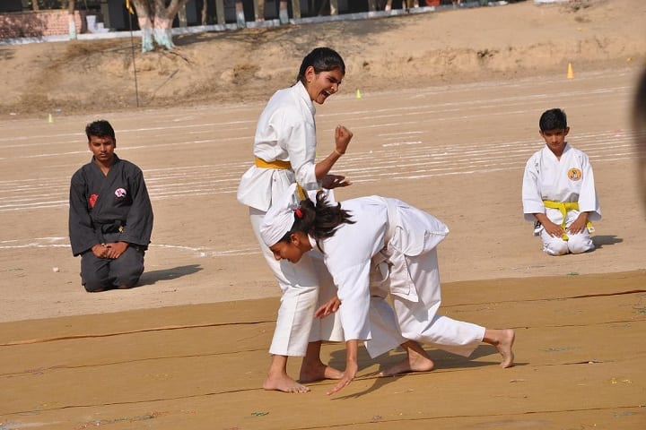 Jhamku Devi Girls School-Karate Competition