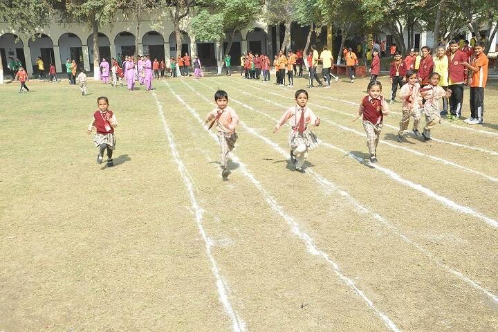 Jhamku Devi Girls School-Running Competition