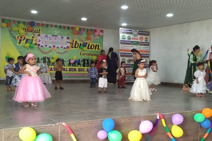 Kalgidhar International School-Dance