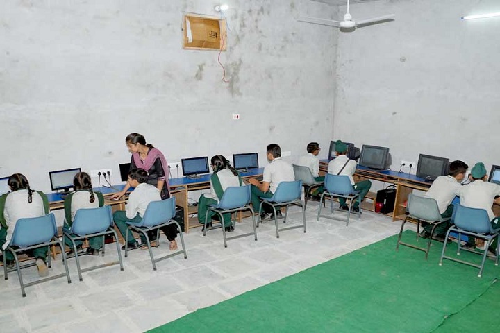 Kalgidhar Public School-Computer Lab