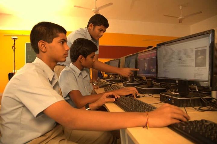 Ameya World School-Computer Lab