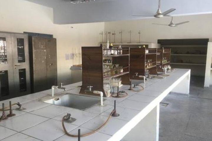 Kendriya Vidyalaya No 3-Science Lab