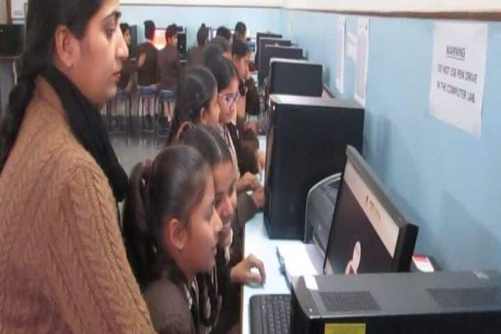 Khalsa College International Public School-Computer Lab