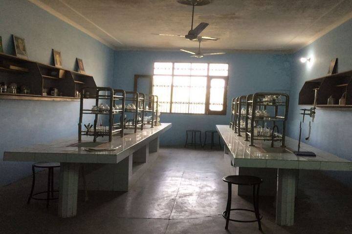 Lala Deep Chand Jain Public School-Chemistry-Lab