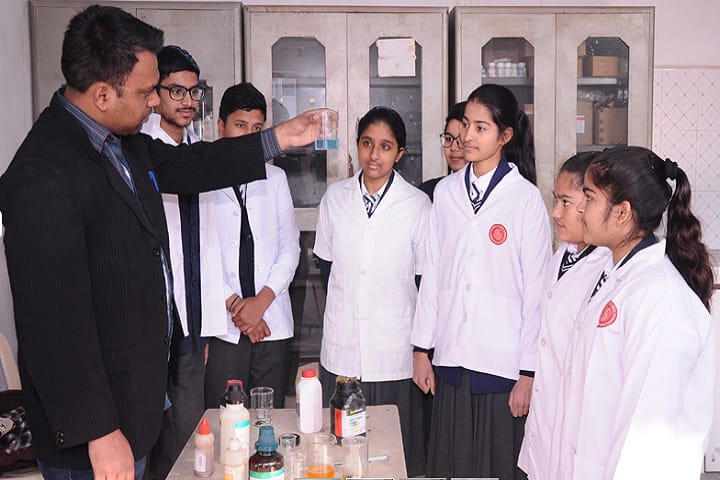 Manu Vatika Day Boarding School-Chemistry Lab