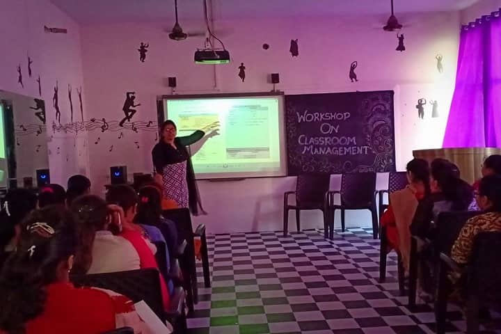Mata Sahib Kaur Public School-Workshop AV class