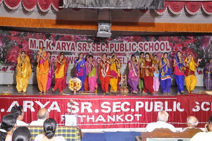 Mela Devi Kalra Arya School-Dance Performance