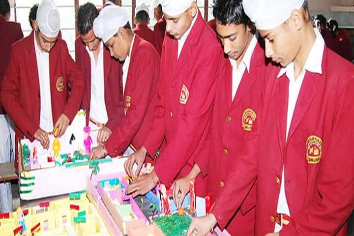 Modern Secular Public School-Art room