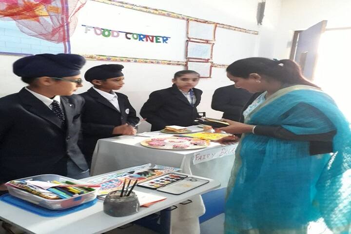 Mount Litera Zee School-Food Corner at school