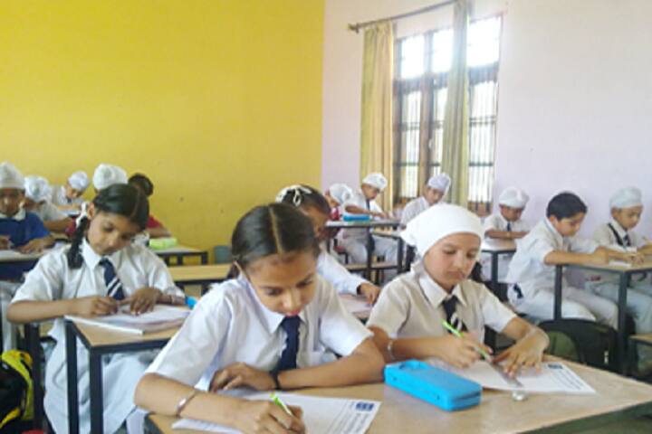 Nankana Sahib Public High School Rampurcchanna-Classroom
