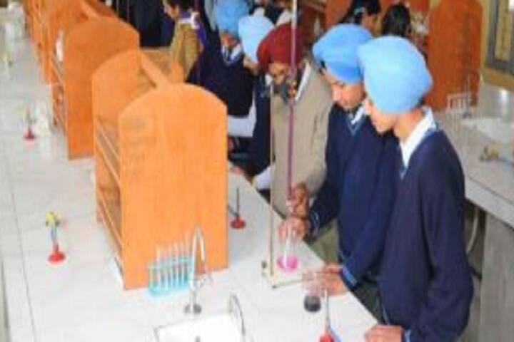 Nankana Sahib Public Senior Secondary School-Lab