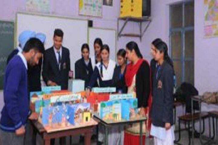 Nankana Sahib Public Senior Secondary School-Labs