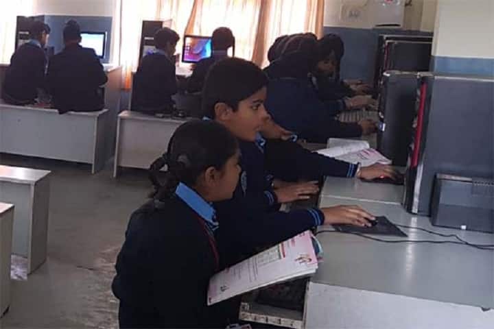 National Public School-Computer Lab