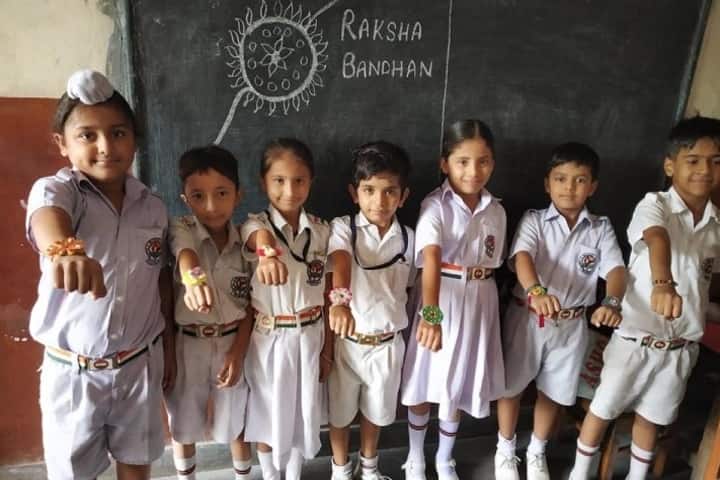 Netaji Model School-Rakhi Making Activity