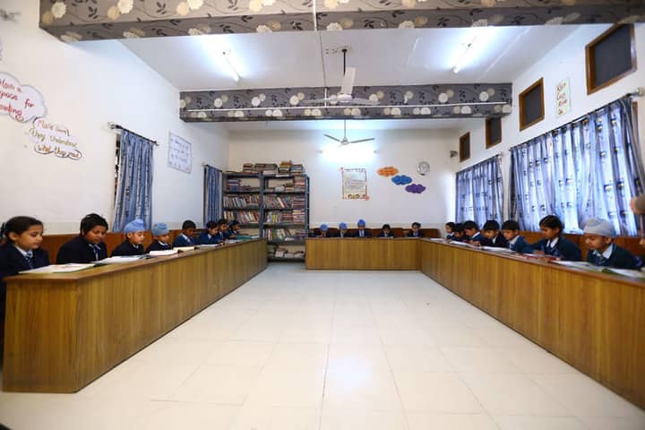 Paragon Senior Secondary School- Study Room