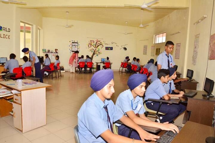 Pioneer School-Computer-Lab