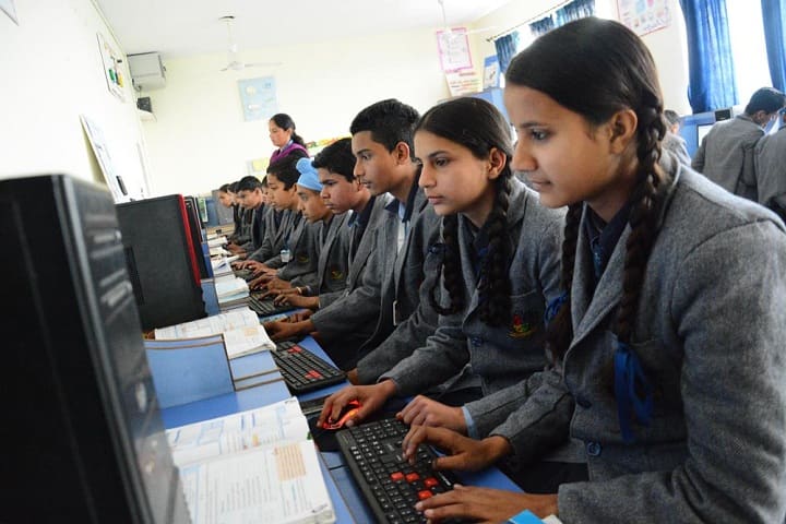 Punjab Convent School-Computer Lab