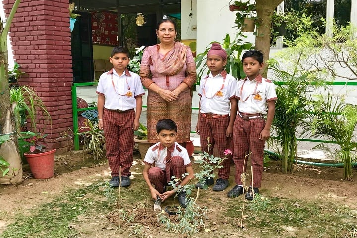 Punjab Public School-Plant a Tree