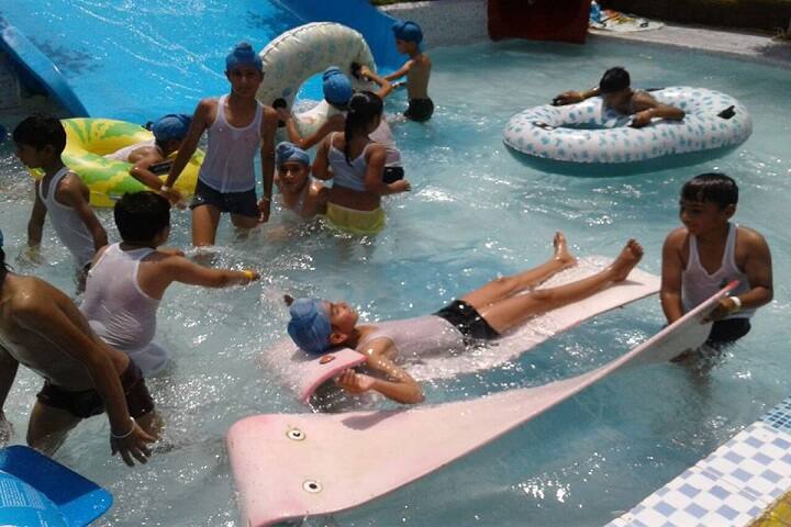 Rsd Raj Rattan Public School-Swimming