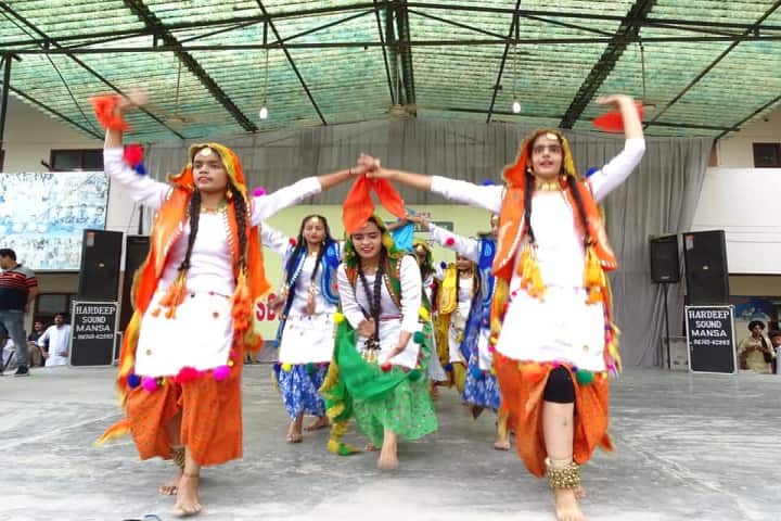 SDKL Dav Centenary Public School-Annual Day