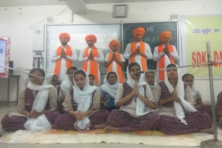 SDKL Dav Centenary Public School-Music Room