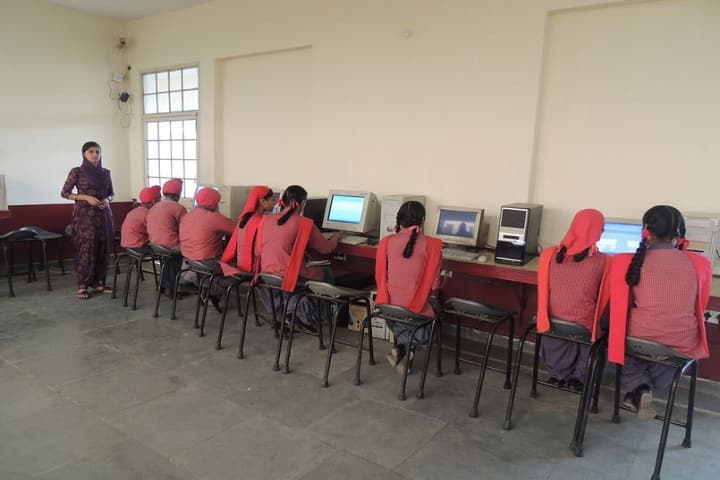 S Harbans Singh International Public School-Computer Lab