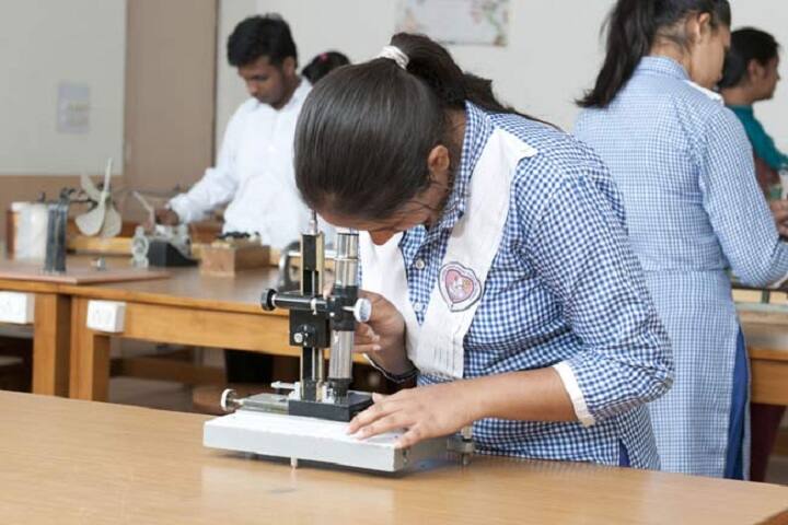 Sacred Heart Convent School-Physics Lab