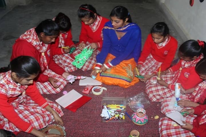Saini International School-Art And Craft