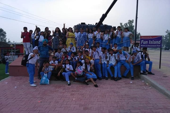 Saint Soldier Convent School-Students