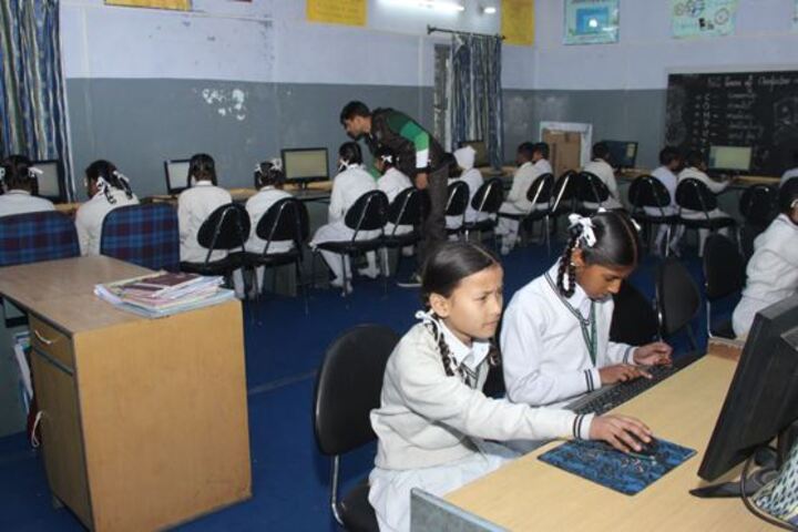 Sarvhitkari Senior Secondary Vidya Mandir-Computer lab