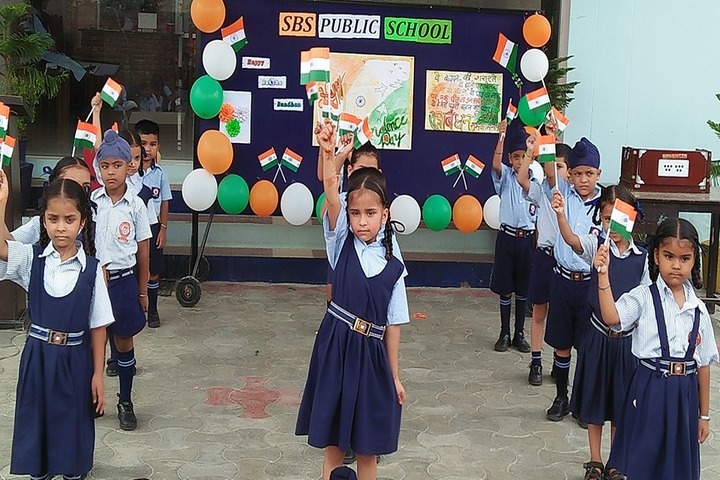 S B S Public School-Independence Day