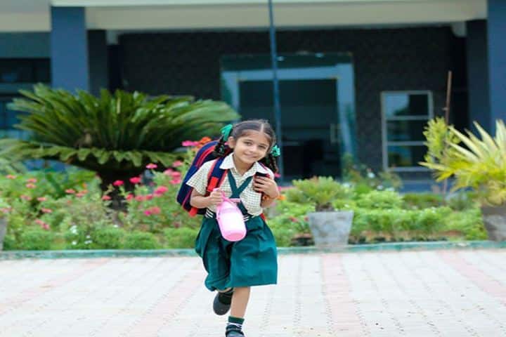 Scholars Public School-Uniform
