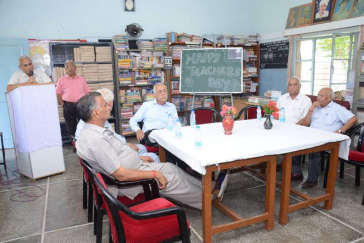 Shah Balwant Rai D A V Public School-Teachers Day