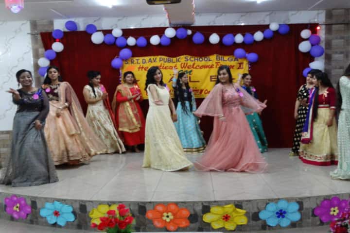 Sheela Rani Tangri Dav Public School-Dance