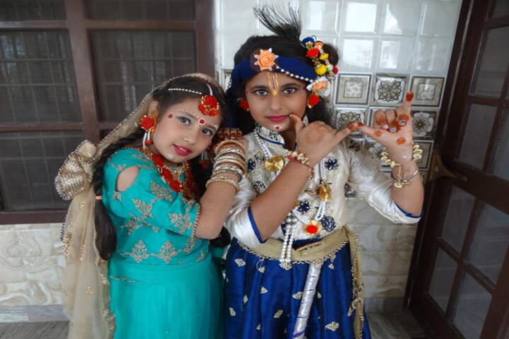 Sheela Rani Tangri Dav Public School-Festival Celabrations