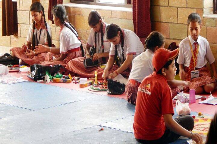Shifaly International School-Art And Craft