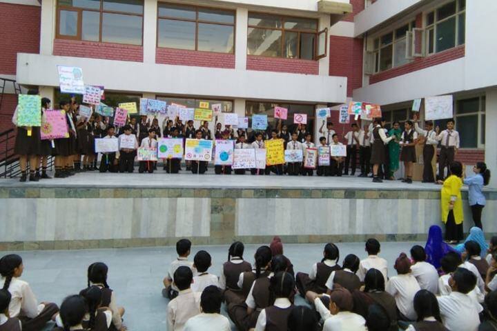 Shishu Niketan Public School-Earth Day