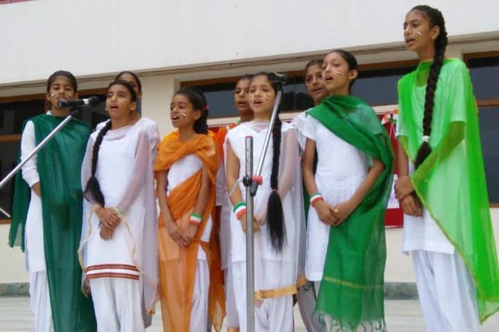 Shishu Niketan Public School-Singing