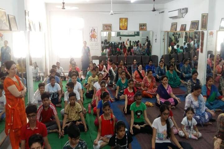 Shiv Jyoti Public School-Yoga