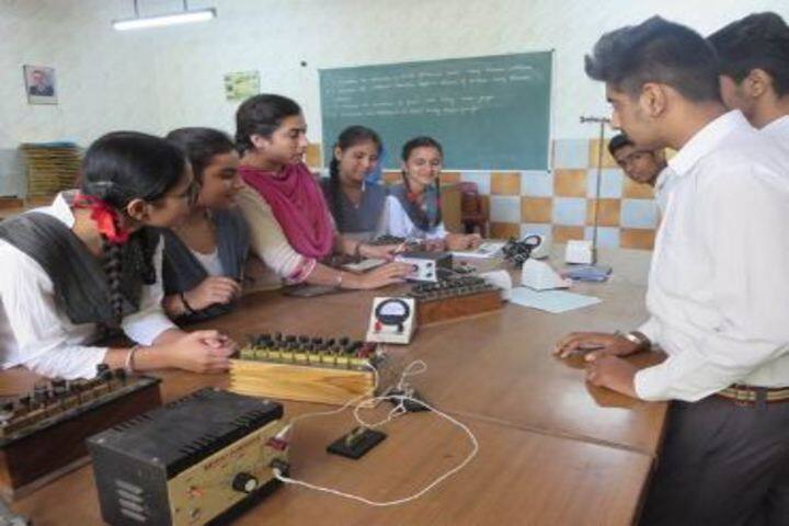 Shivalik Public School-Physics Lab