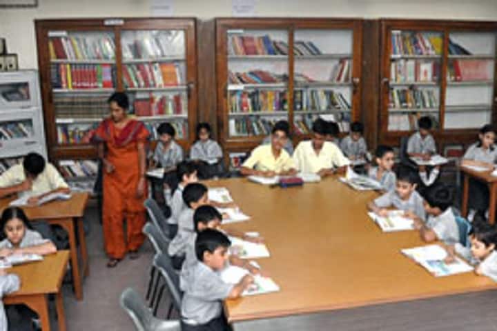 Shri Ram Ashram Public School-Library