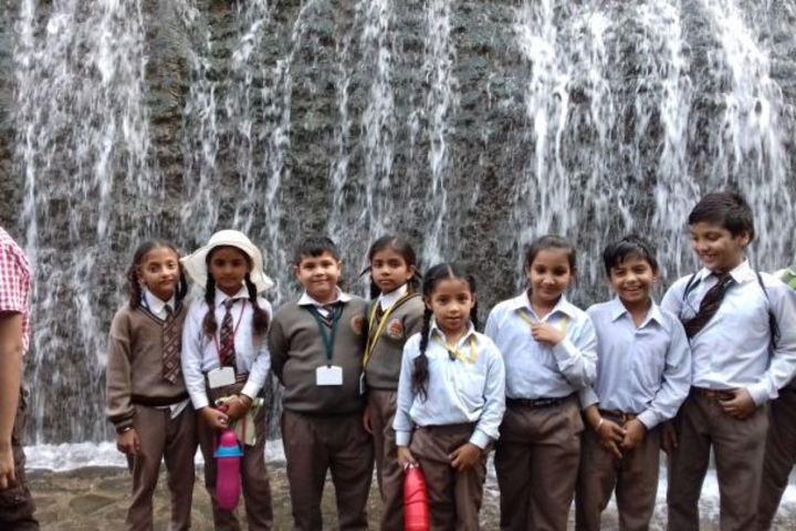 Shri Usha Mata Public School-Educational Tour