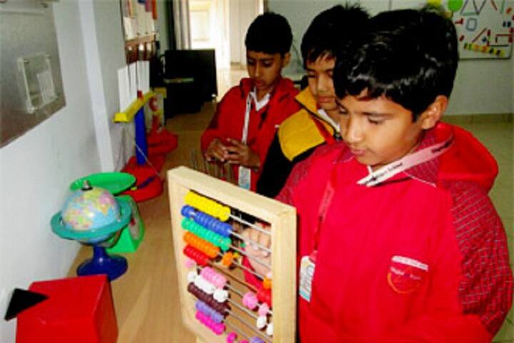 Singhal Stars School-Maths Lab