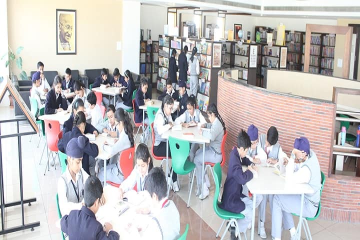 Smart Wonders School-Library