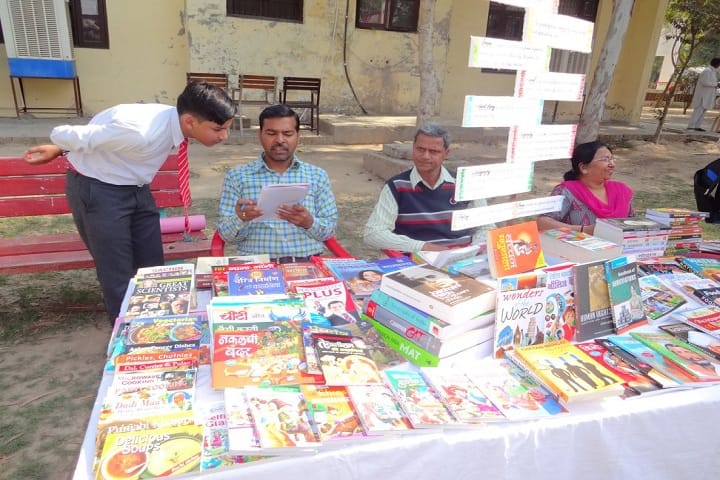 Sri Dasmesh Senior Secondary Public School-Book Exhibition